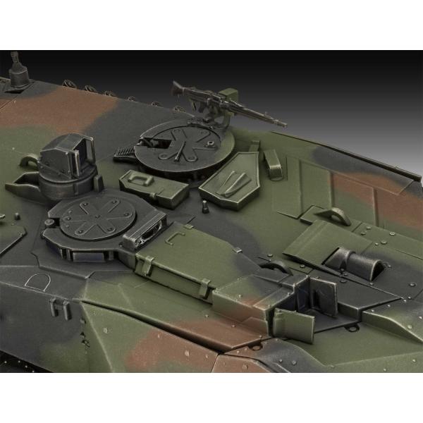 Gift-Set tank 05631 - 70 Years Bundeswehr: Leopard 2 A6A2 (Exkluzivní edice) (1:35) (obrázek 4)