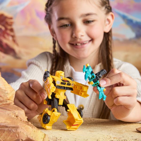 HASBRO - Transformers Cyberworld, BUMBLEBEE (obrázek 9)