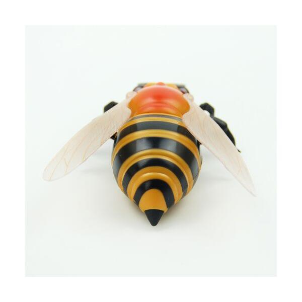 RC včela 13 x 11 cm