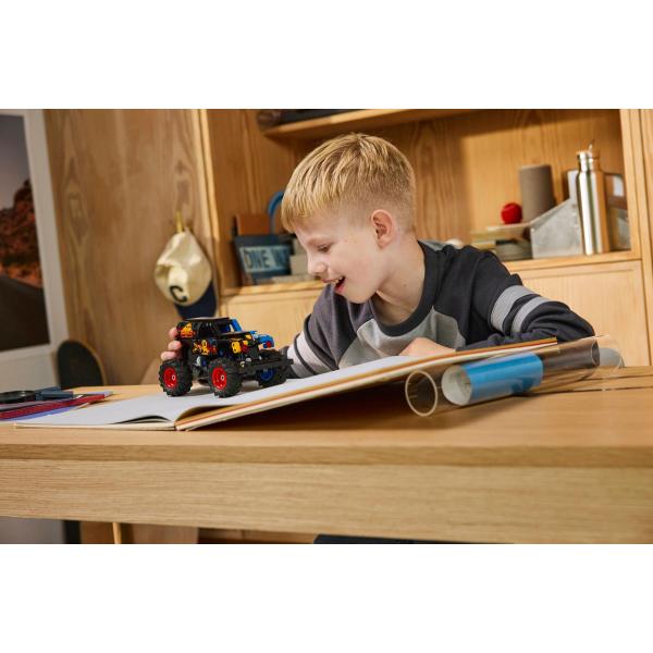 LEGO® Technic 42219 Monster Jam™ Grave Digger™ Oheň a led