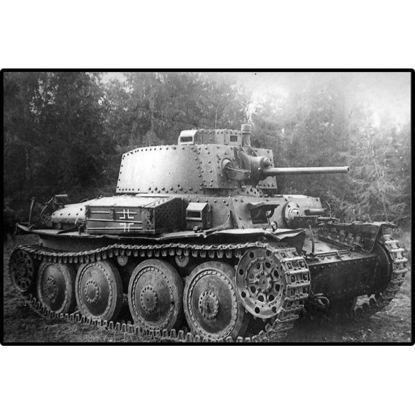 Cobi 2666 World War II Panzer 38(t)/ČKD LT vz. 38, 2v1, 1:28, 705 k, 1 f (obrázek 7)