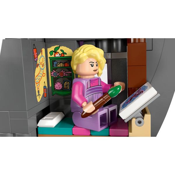 LEGO® Harry Potter™ 76467 Dům Luny Lovegoodové (obrázek 5)
