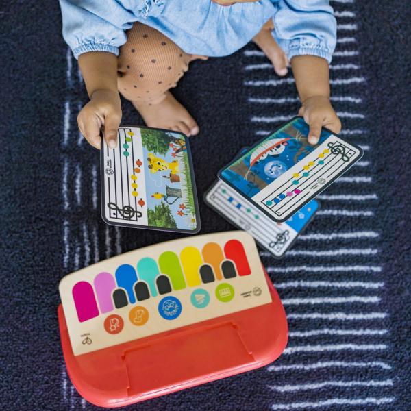 BABY EINSTEIN Hračka dřevěná hudební klavír Cal’s First Melodies Magic Touch HAPE 6m+