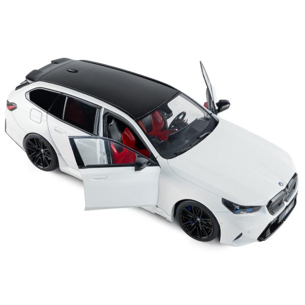 1:18 BMW M5 TOURING ALPINE WHITE SOLID 2025 - SOLIDO