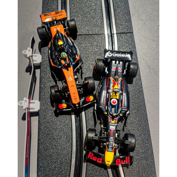 Autodráha Carrera GO 62604 Super Formula (obrázek 7)