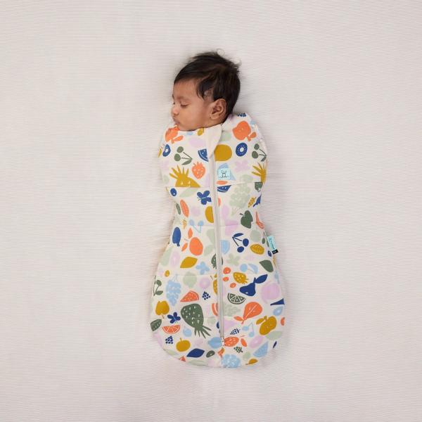 ERGOPOUCH Zavinovačka a vak na spaní 2v1 Cocoon Fruit Salad 6-12 m, 8-10 kg, 2,5 tog (obrázek 3)