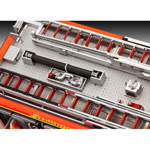 Plastic ModelKit auto 07404 - Schlingmann LF20/16 Mercedes Benz Atego 1529 AF (1:24) (obrázek 9)