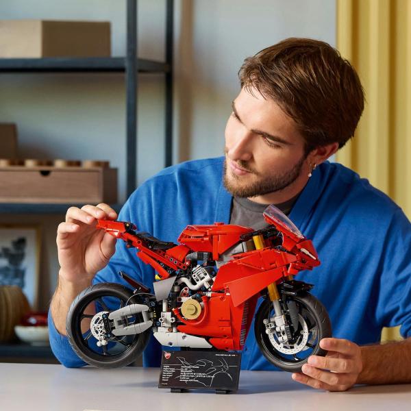 LEGO® Technic 42202 Motocykl Ducati Panigale V4 S (obrázek 3)