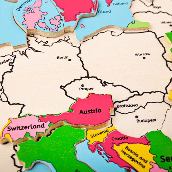 Bigjigs Toys Dřevěné puzzle mapa Evropy 25 dílků (obrázek 6)