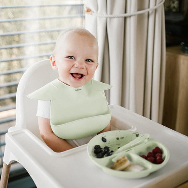 Babyono Bryndák silikonový – Sage