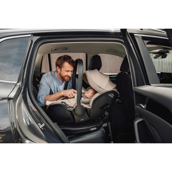 Autosedačka set Baby-Safe Pro + Vario Base 5Z + autosedačka Dualfix 5z Classic, Deep Black (obrázek 11)