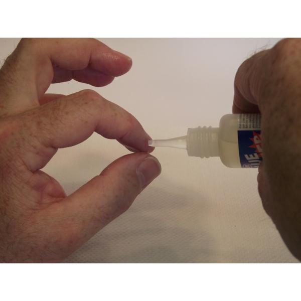 Glue Buster rozlepovač vteřinových lepidel 28g (obrázek 3)