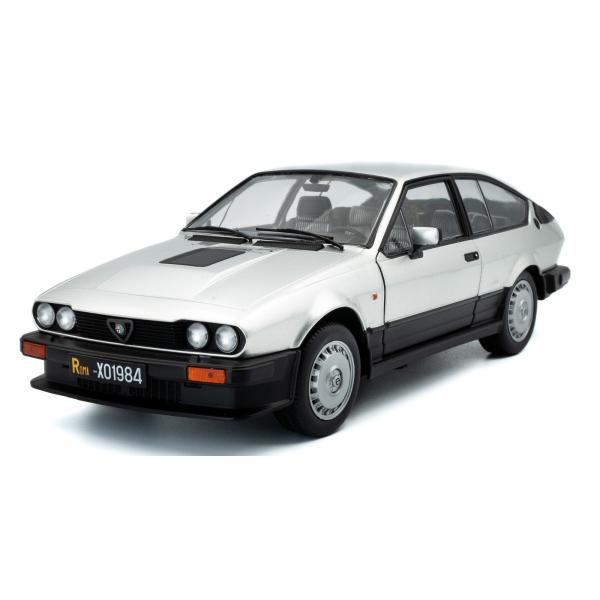 1:18 ALFA ROMEO GTV6 SILVER 1984 - SOLIDO - S18023