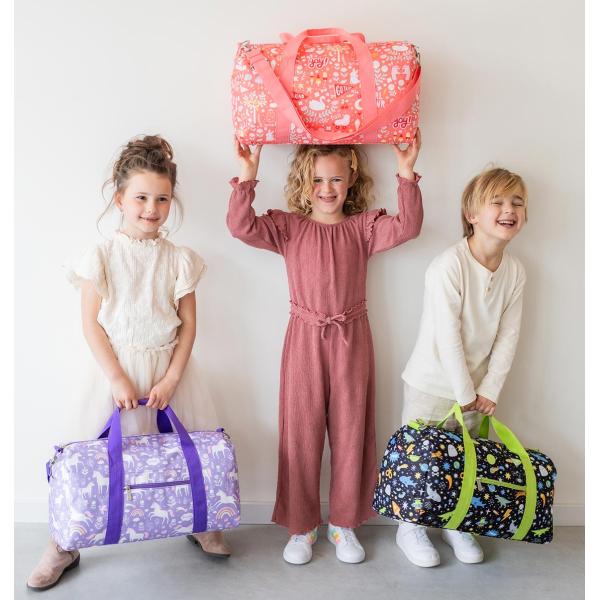 A Little Lovely Company – dětská cestovní taška – jednorožci a duha