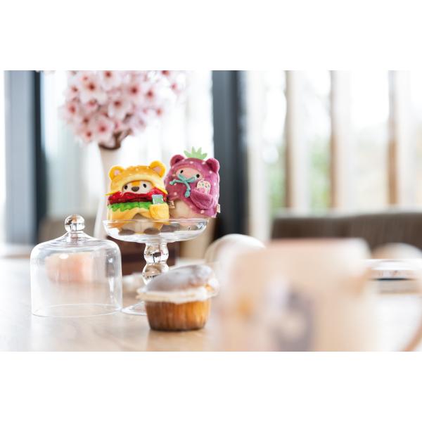 NICI plyš MyMochi Tiger Tiggy 8cm v kostýmu hamburger a okurka, set dárkové balení (obrázek 9)