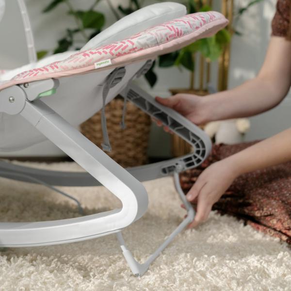 INGENUITY Lehátko vibrující 3v1 Keep Cozy™ Lily™ 0m+, do 18kg (obrázek 11)