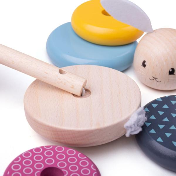 Bigjigs Baby Dřevěná motorická nasazovací věž zajíček (obrázek 4)