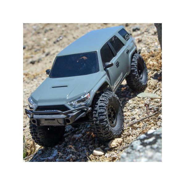 Pro-Line karosérie 1:24 2024 Toyota 4Runner rozvor 132mm, šedá, sestavená: Axial SCX24 (obrázek 6)