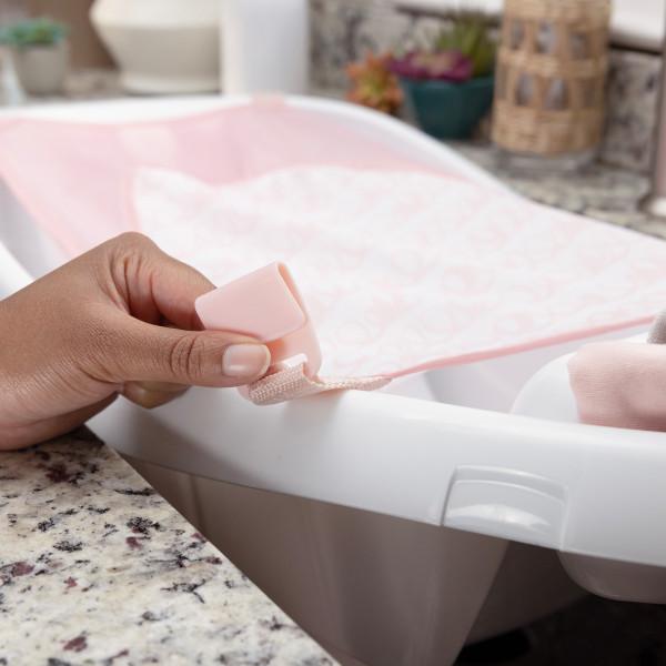 INGENUITY Vanička Comfy Clean™ Deluxe růžová (obrázek 5)