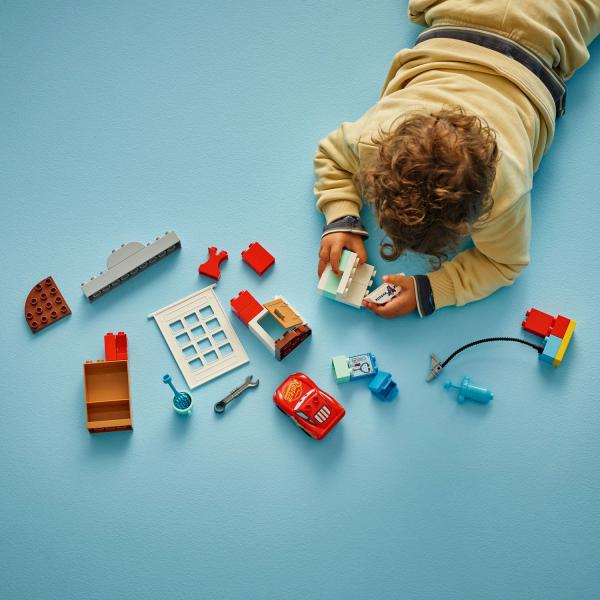 LEGO® DUPLO® 10456 McQueen a návštěva v garáži doktora Hudsona (obrázek 4)