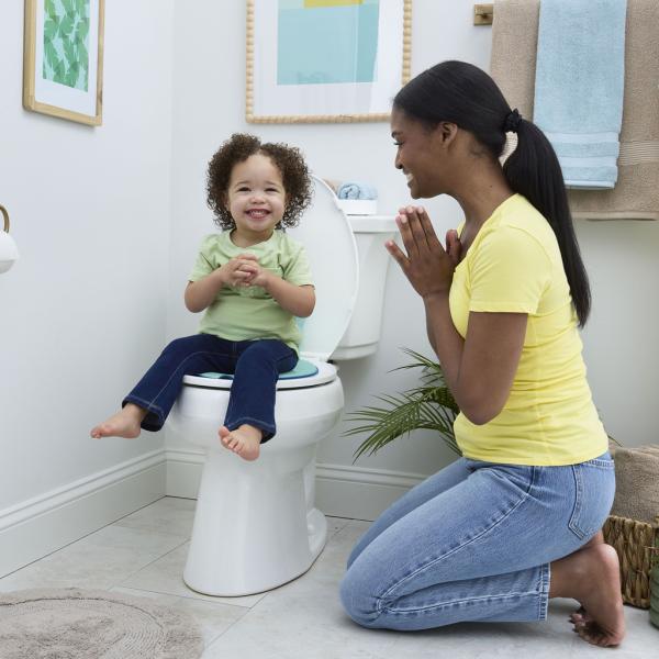 BRIGHT STARTS Redukce na WC nalepovací Flip & Sit™ STITCH™ 18m+, do 23kg (obrázek 3)