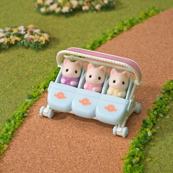 Sylvanian Families Květinová kočičí trojčata s kočárkem (obrázek 9)