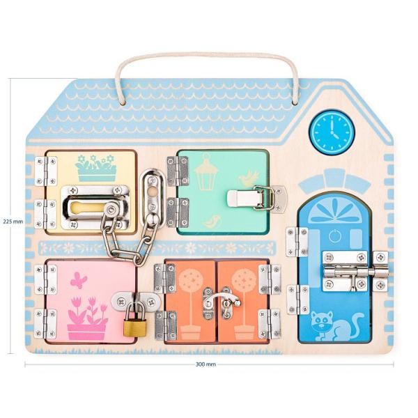 Woody Zámky na desce