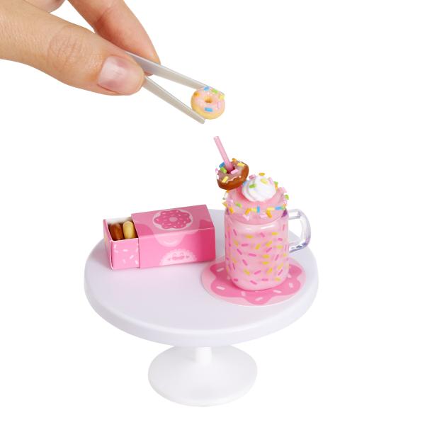 MGA’s Miniverse Make It Mini Občerstvení