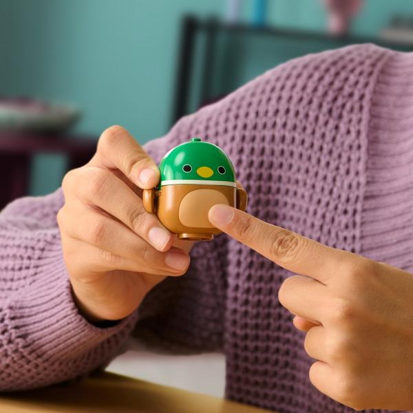 SQUISHMALLOWS stavebnice BLDR – Avery a baseballové hřiště (obrázek 7)