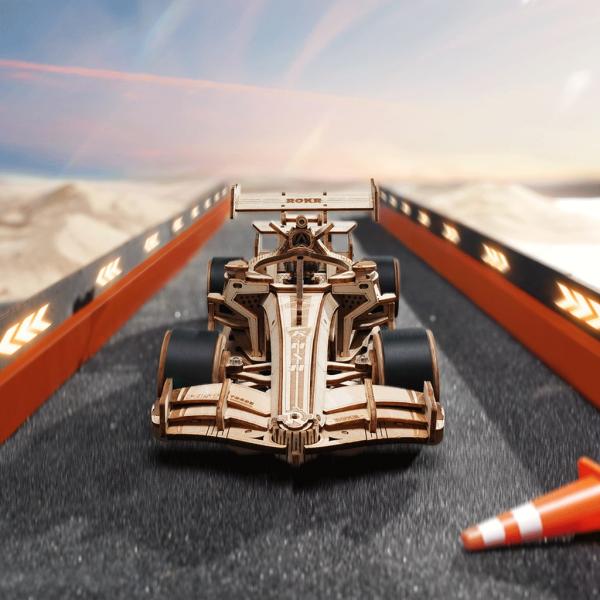 RoboTime 3D dřevěná skládačka Závodní auto (obrázek 5)