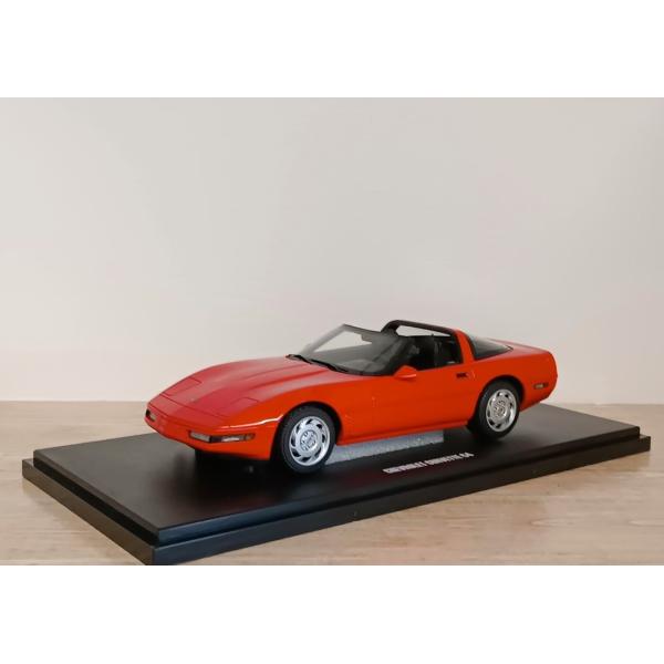 1:18 Chevrolet Corvette c4 torch red 1995