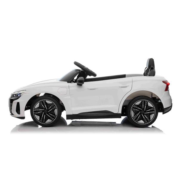 Elektrické autíčko Audi RS E-tron GT 12V, bílé, široké jednomístné sedadlo, 2,4 GHz dálk. (obrázek 6)