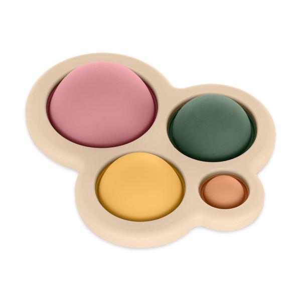 PETITE&MARS Hračka silikonová Chill out Dusty Rose 6m+ (obrázek 2)