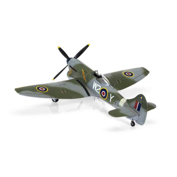 Classic Kit letadlo A02110 - Hawker Tempest Mk.V Post War (1:72) (obrázek 5)