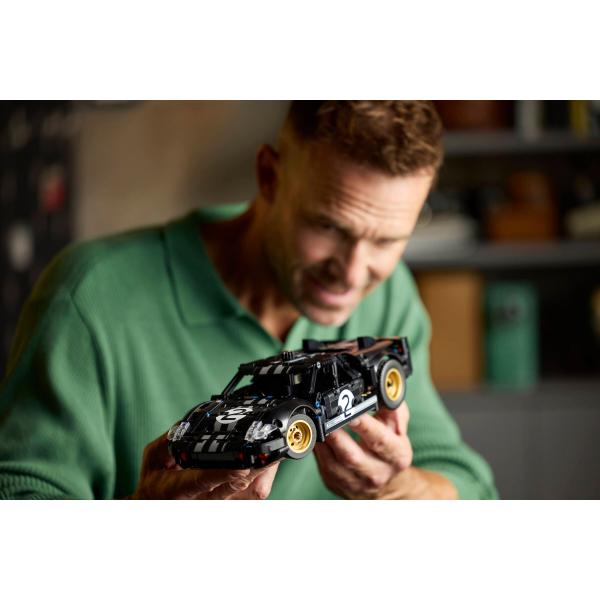 LEGO® Technic 42223 1966 Závodní auto 1966 Ford GT40 MKII (obrázek 4)