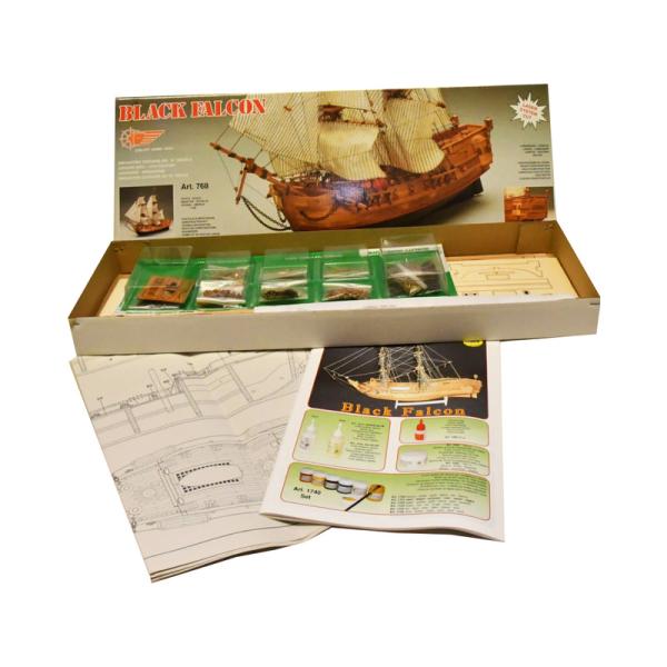 Mantua Model Black Falcon 1:100 kit (obrázek 4)