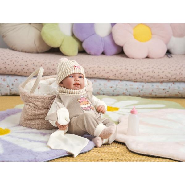 Llorens 84490 NEW BORN - realistická panenka miminko se zvuky a měkkým látkovým tělem (obrázek 4)