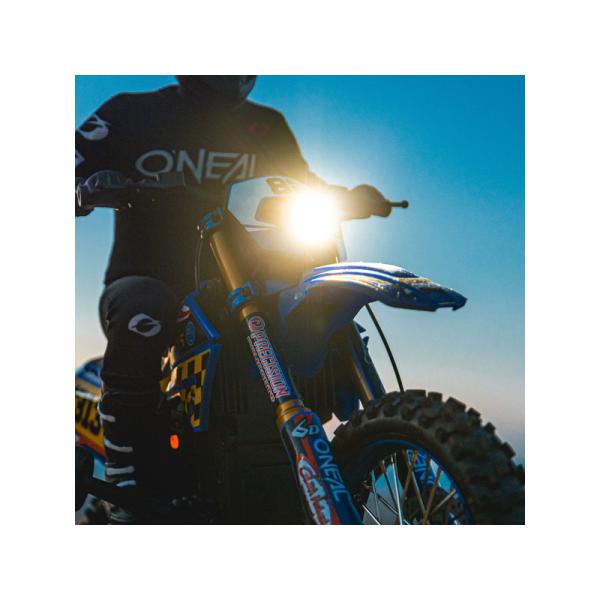 Pro-Line karosérie přední kapotáž s LED osvětlením: Promoto MX Enduro (obrázek 4)