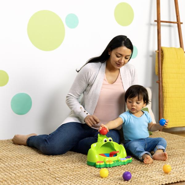 BRIGHT STARTS Hračka interaktivní Poppin' Ball Frog™ 6m+ (obrázek 8)