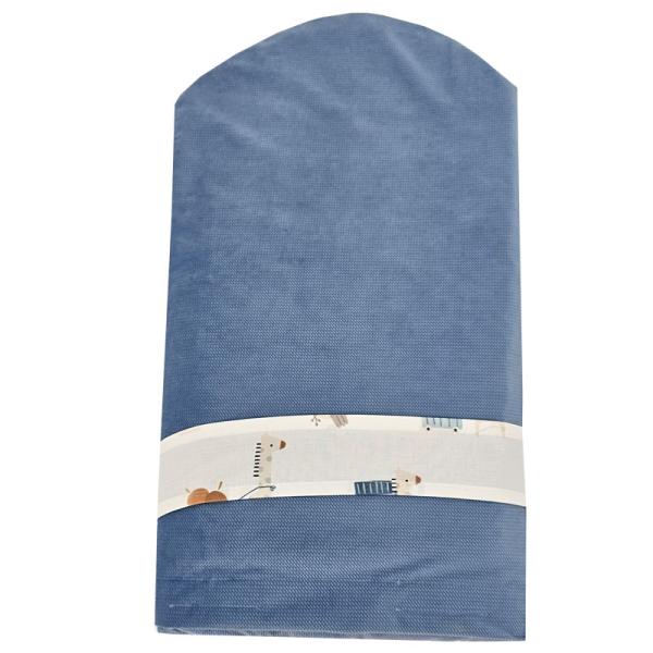 EKO Zavinovačka bavlněná s Velvet a kokosovým vnitřkem mašle Giraffe blue 75×75 cm