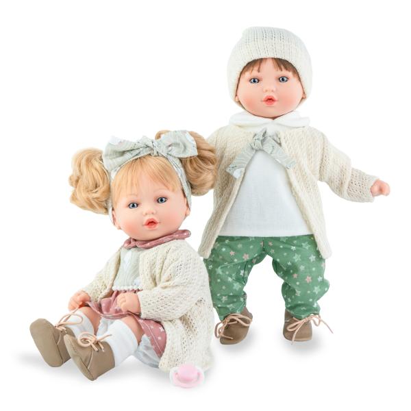 MARINA & PAU panenka Petite Winter dívka 40cm (obrázek 3)