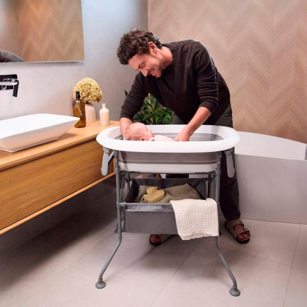 Kinderkraft Stolek přebalovací s vaničkou Bubbly Grey