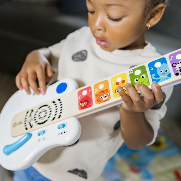 BABY EINSTEIN Kytara dotyková Strum Along Songs ™ Magic Touch ™ HAPE 12m + (obrázek 8)