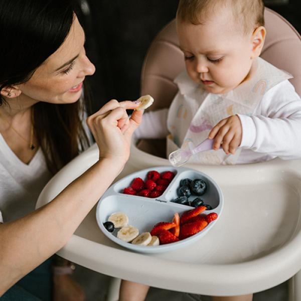 BABYONO Miska s silikonovým sacím kohoutkem - modrá 6m+ (obrázek 10)