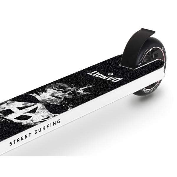 Koloběžka Street Surfing BANDIT Smoked Skull 2025