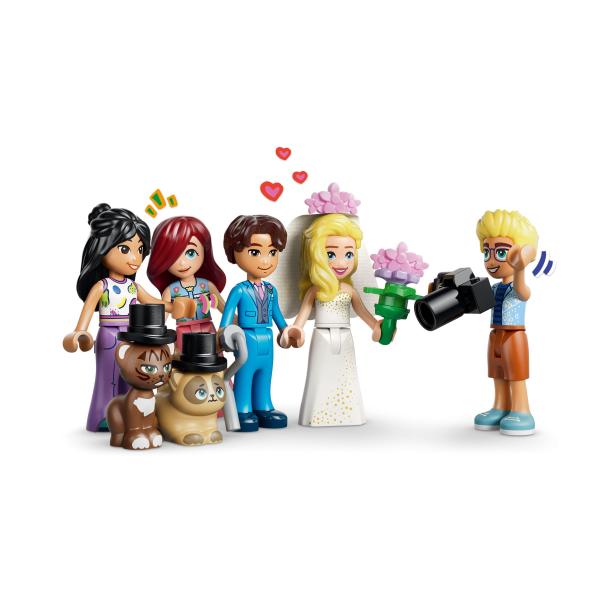 LEGO® Friends 42704 Grandhotel v městečku Heartlake (obrázek 8)