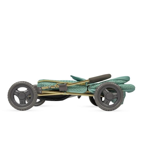 DeCuevas 85073 Skládací kočárek pro panenky se slunečníkem a taškou Capriccio 2025 - 60 cm (obrázek 7)