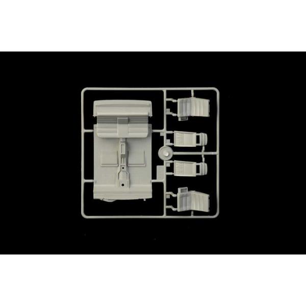 Model Kit auto 3623 – Volvo 760 GLE (1:24)