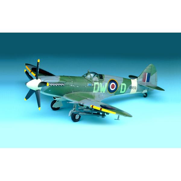 Model Kit letadlo 12484 – SPITFIRE MK.XIVC (1:72)