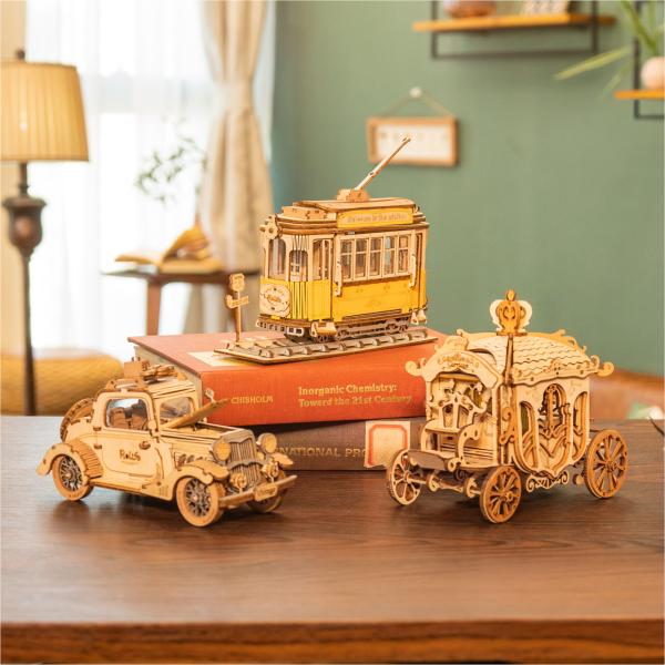 RoboTime dřevěné 3D puzzle Veterán kupé (obrázek 3)